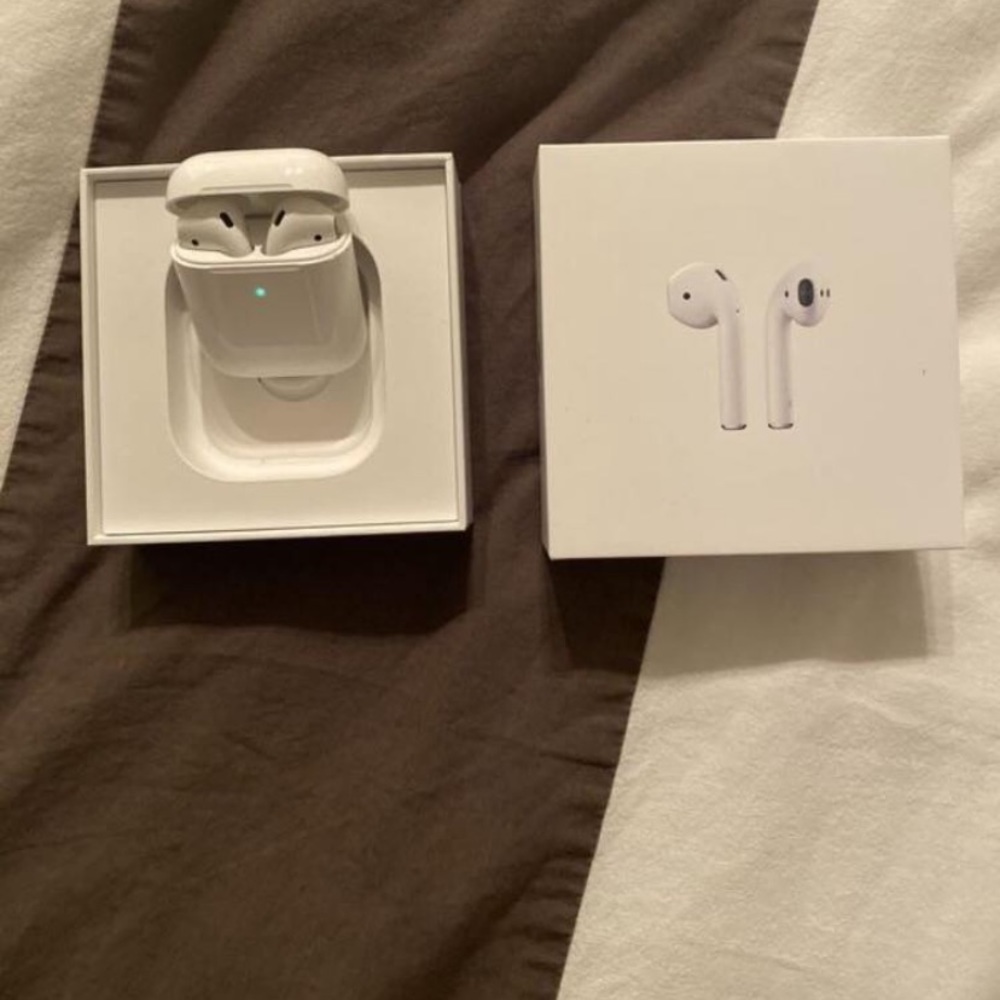 Ear pods